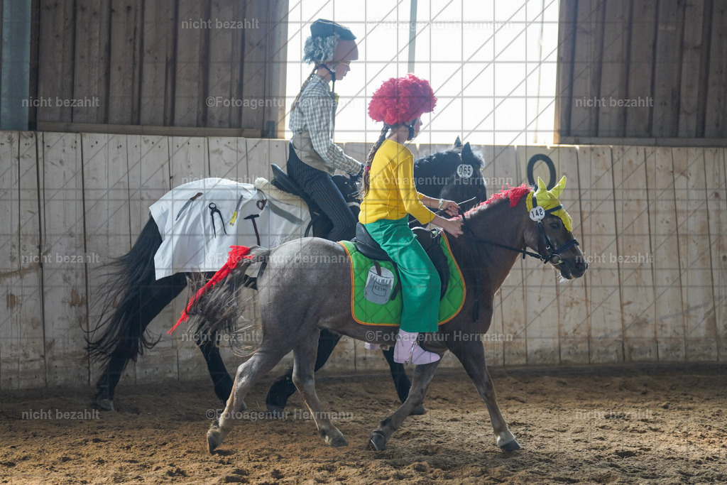 20230917-FAH09770 | Landsberg am Lech, 2023, Kaufbeuren, Kempten, Allgäu, Turnierfotografen Bayern, Fotoagentur Herrmann, Turnierbilder, Reitsport Fotos, Pferdefotograf, Augsburg, Bad Tölz, Dachau, Karlsfeld, Memmingen, Buchloe, Schwabmünchen