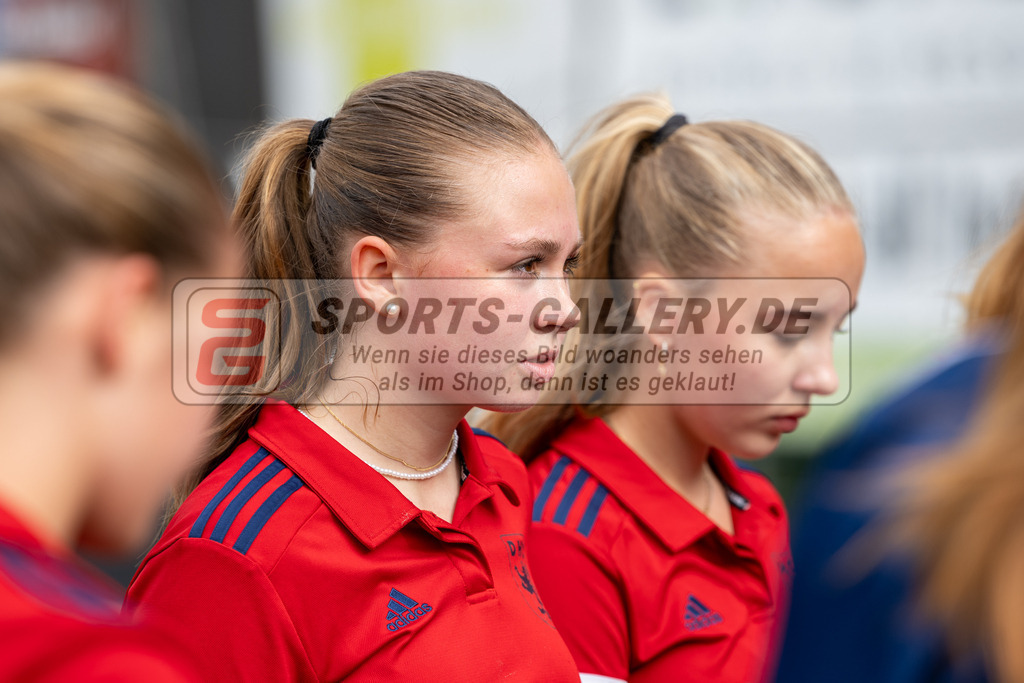 SFE_20231022_0139 | Deutsche Meisterschaft Weibliche U16 Finale Uhlenhorst Mülheim - Düsseldorfer HC am 22.10.2023 in Köln (Düsseldorfer Hockeyclub 1905 e.V.), Photo: Stephan Fehrmann 2023 (Sports-Gallery)