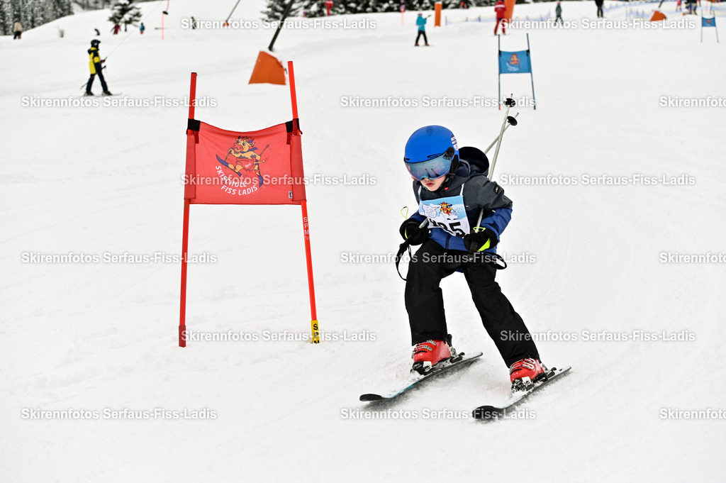SRF_20.02.2026_1144 | Skirennfotos,Serfaus,Fiss,Ladis,Kinderskirennen,Winter,Tirol,Oberland,skirace,SFL,feelfree,weil wir's genießen,ski,Ski,skifahren,Sonnenplateau, - Realisiert mit Pictrs.com