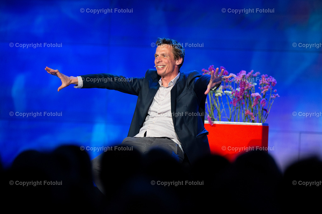 OBERBANK_65 | EIN DANK AN DIE PFLEGEKRAEFTE KABARETT MIT KLAUS ECKEL 02.06.2022 OBERBANK DONAU-FORUM LINZ IM BILD: KLAUS ECKEL. FOTO:FOTOLUI/OBERBANK