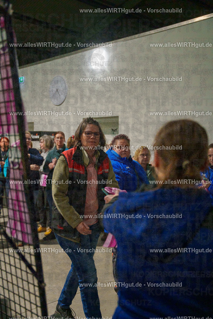 7R509384 | Professionelle Tierfotografie in Mönchengladbach von Daniel Wirth (allesWIRTHgut). Liebevolle & natürliche Bilder von Hunden & Katzen für unvergessliche Erinnerungen.