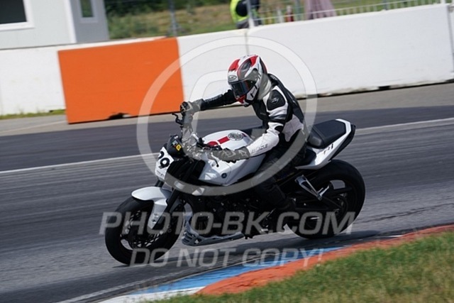 2022_07_01_PBK_12722 | Sportfotografie; SlowMotion; Video; Rennstrecke; Hafeneger; Speer; Racing; RSE; BMW; CBO; Trackday; Motorsportarena; Hockenheimring; Brno; Most; Barcelona; Valencia