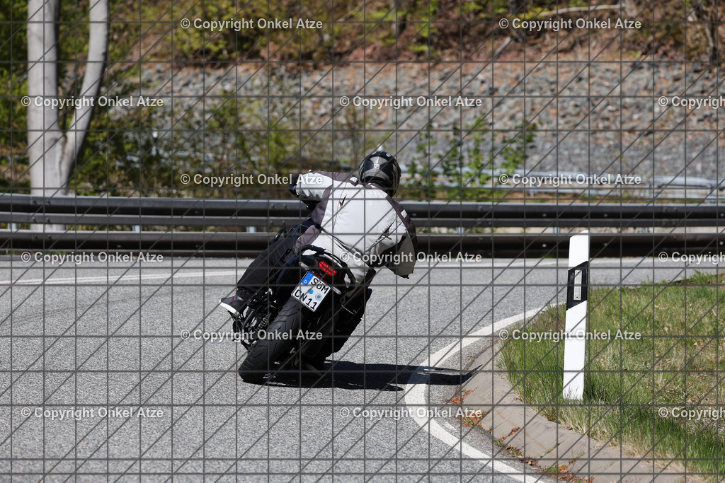 IMG_7495 | Fotograf am Kyffhäuser. Onkel Atze. Kyffhäuser Rennstrecke. Café36. Motorsportfotografie. - Realisiert mit Pictrs.com