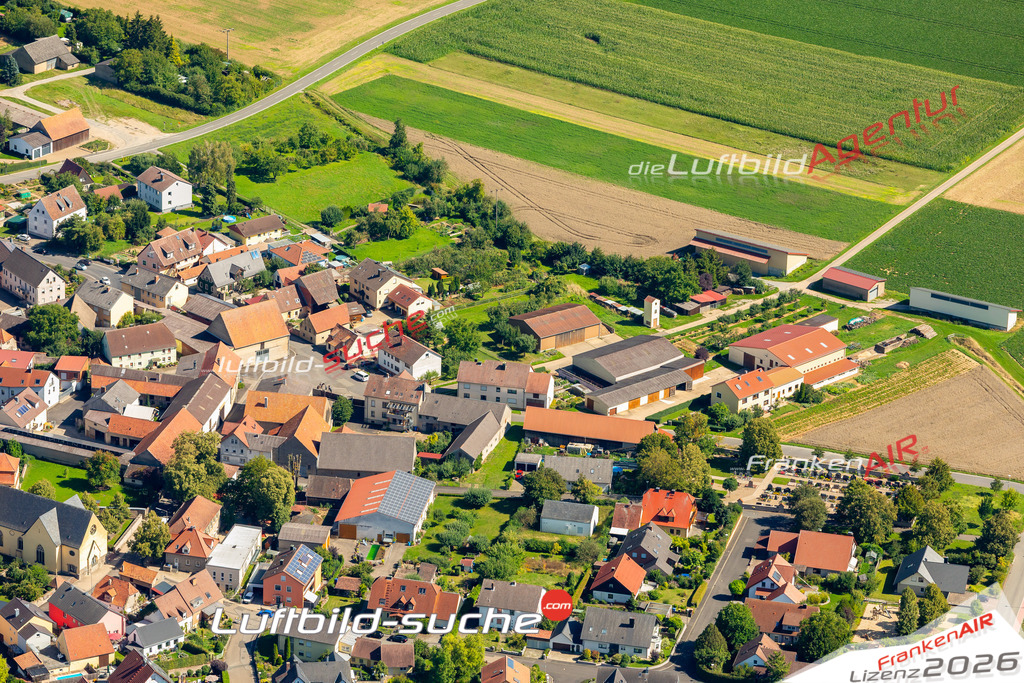 Das Luftbild zeigt :  Prosselsheim - Die Luftaufnahme wurde 2023 vom UL-Flugzeug aus erstellt ( keine Drohne ) - Hochauflösende Luftaufnahme - Für grossformatige Ausdrucke geeignet. Die Geschenkidee !Mit Lizenz und Bildrechte bestellbar