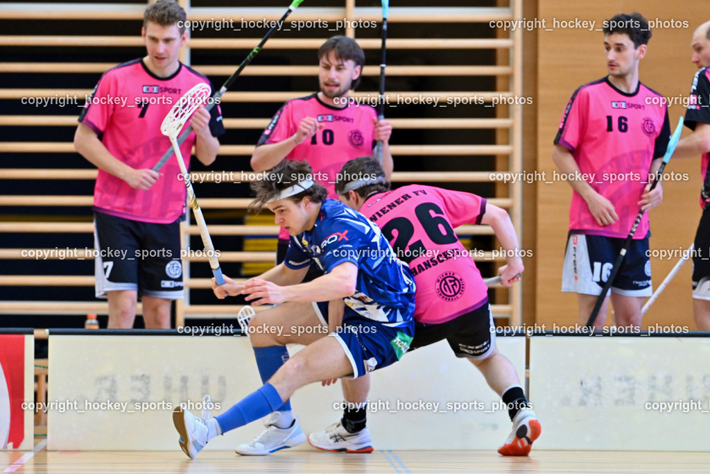 VSV Unihockey vs. Wiener Floorball Verein | #27 Lukas Floriantschitz VSV Unihockey, #26 Alexander Hanschur Wiener Floorballverin, VSV Unihockey vs. Wiener Floorball Verein, VSV Unihockey vs. Wiener Floorball Verein am 18.05.2025 in Villach (Ballspielhalle St. Martin), Austria, (Photo by Bernd Stefan)
