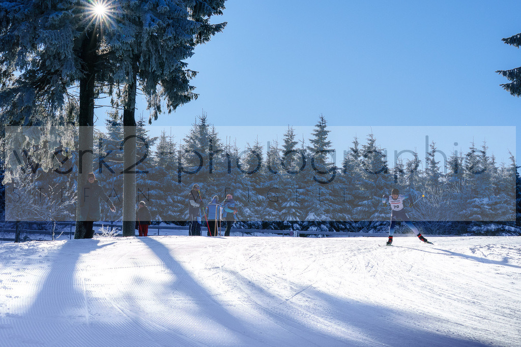 DSC Oberwiesenthal | Vom 19. - 21. Januar fand in der Sparkassen-Skiarena Oberwiesenthal der DSV E.INFRA Schülercup Biathlon statt.