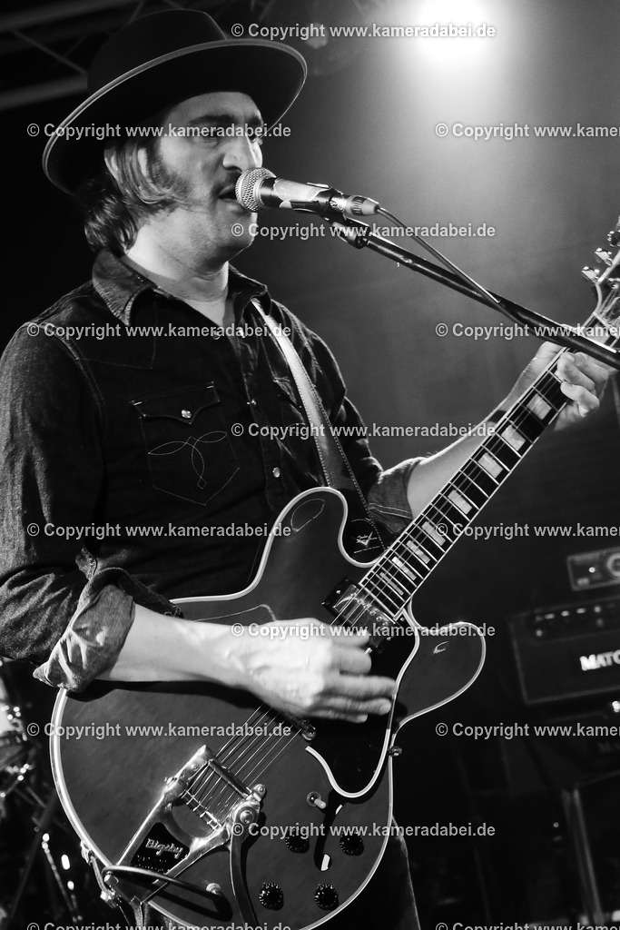 Konzert : Black Bottle Riot am 14.11.2025 im Rare Guitar in Münster | Konzert : Black Bottle Riot am 14.11.2025 im Rare Guitar in Münster - Realisiert mit Pictrs.com