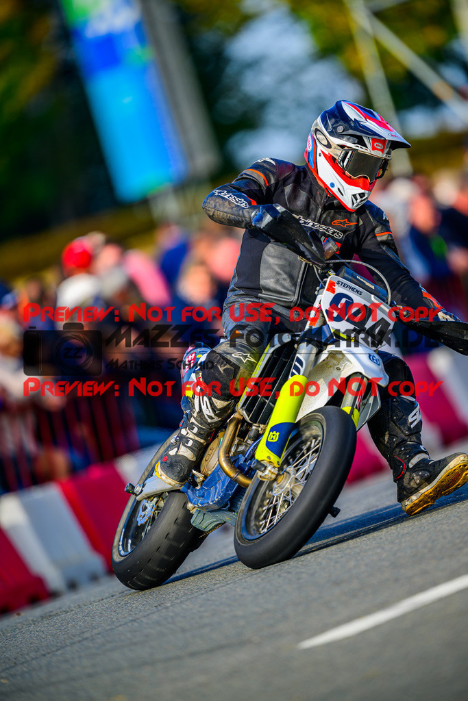 MaZZes_Fotomatrix_20251012_6007705_3377 | SENIOR