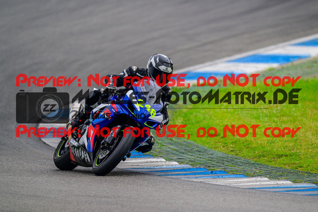 MaZZes_FotoMatrix_240521_6007705_1671 | ROT