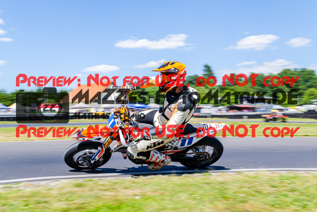 MaZZes_FotoMatrix_220702_1708 | S3