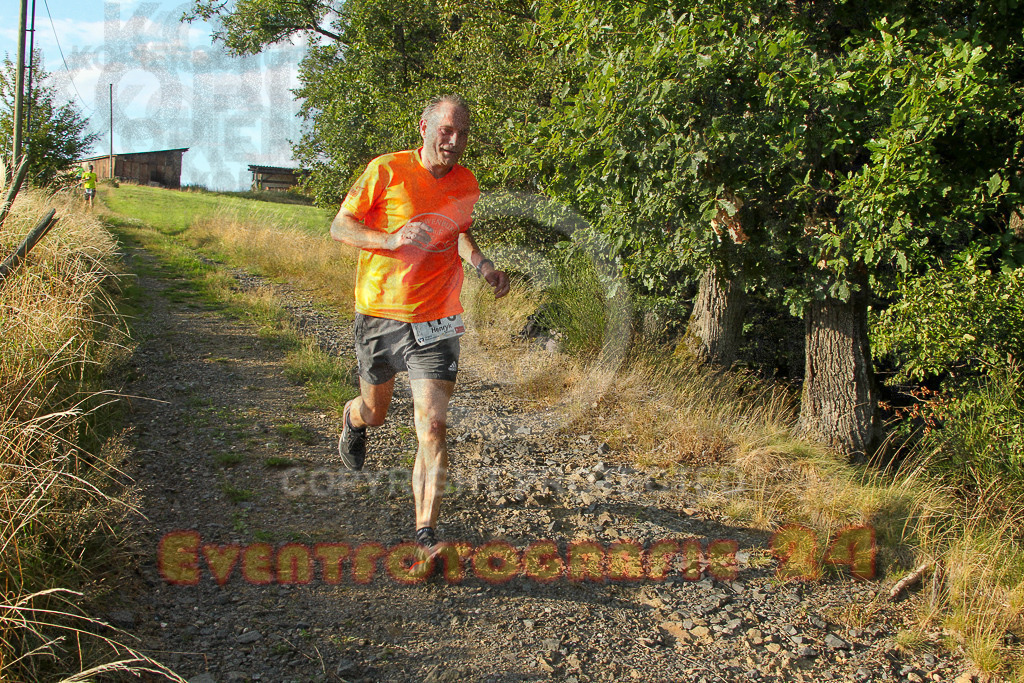 250801_1915_EV4_8385 | Sportfotografie im Rhein-Sieg Kreis, Köln, Bonn, NRW, Rheinland Pfalz, Hessen, etc. Unser Tätigkeitsfeld umfasst den Laufsport vom Volkslauf über den Marathon, Duathlon, Triathon bis zum Ultralauf wie Kölnpfad Ultra oder Schindertrail.