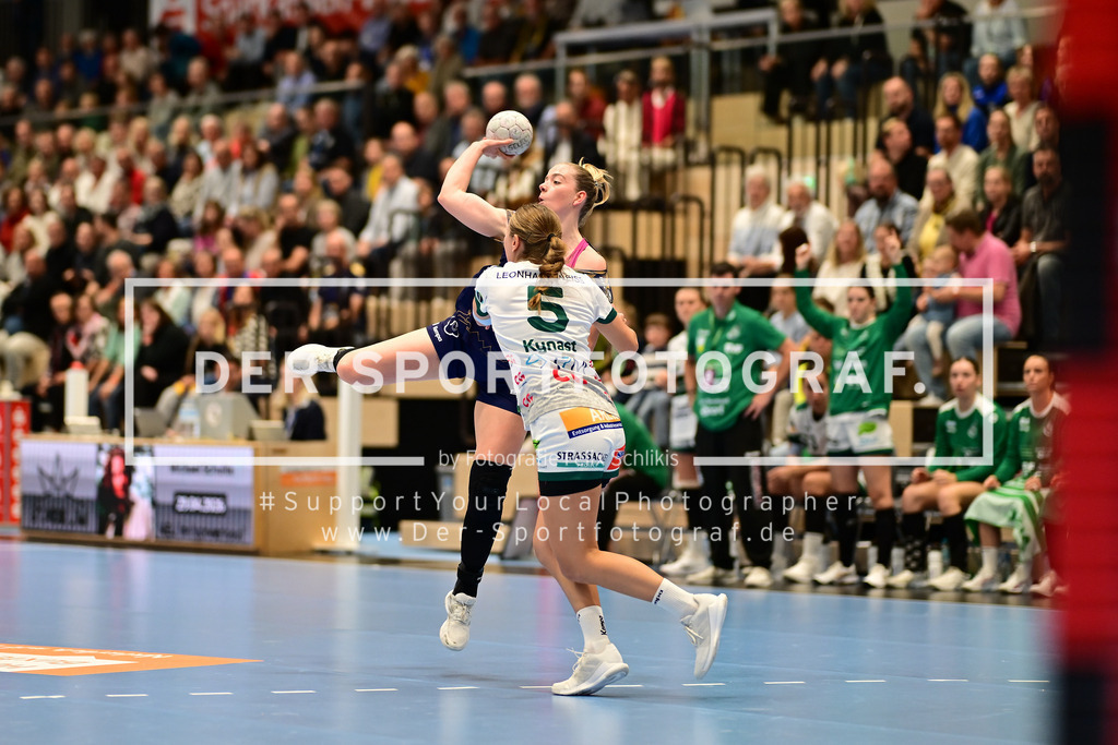 Handball I Frauen I Saison 2025-2026 I 1. HBF I 4. Spieltag I Buxtehuder SV - FRISCH AUF Göppingen I 00493 | Der Sportfotograf. - Realized with Pictrs.com