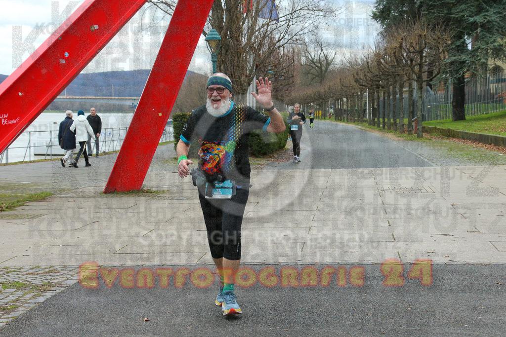 221231_1212_EX1_0690 | Sportfotografie im Rhein-Sieg Kreis, Köln, Bonn, NRW, Rheinland Pfalz, Hessen, etc. Unser Tätigkeitsfeld umfasst den Laufsport vom Volkslauf über den Marathon, Duathlon, Triathon bis zum Ultralauf wie Kölnpfad Ultra oder Schindertrail.