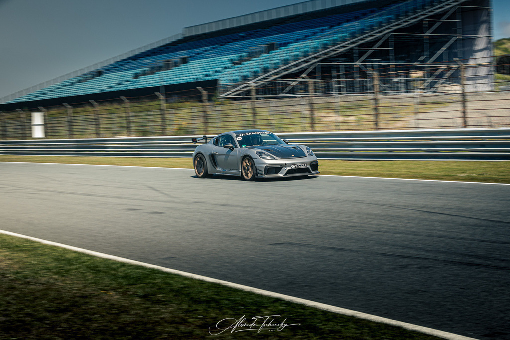 _6PZ6501 _ | Entdecken Sie die faszinierende Welt von Alexander Tschuncky Arts: Kreative Fotografie, atemberaubende Automobilkunst und hochwertiger Bilderdruck. Lassen Sie sich inspirieren! - Realisiert mit Pictrs.com