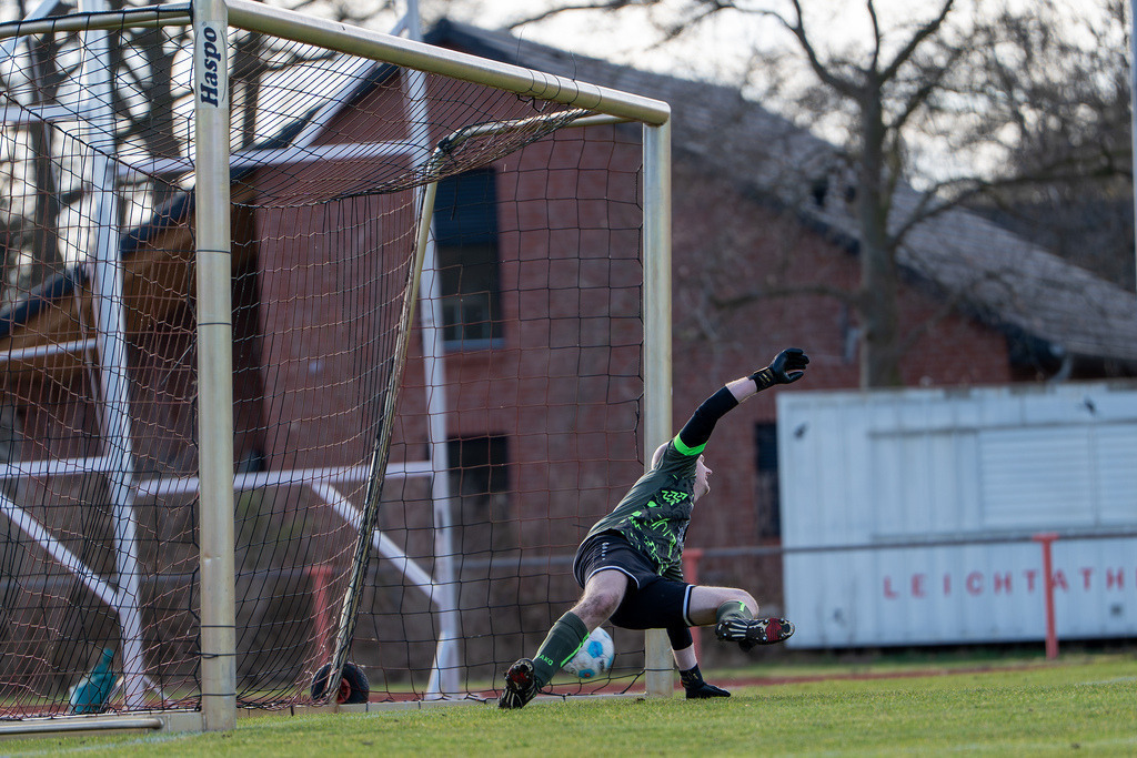Fußball I Herren I Saison 2025-2026 I Bezirksliga Weser-Ems 4 I 21. Spieltag I TuS Frisia Goldenstedt - Vfl Oythe I 3911 | jns.sportfotos - Realisiert mit Pictrs.com