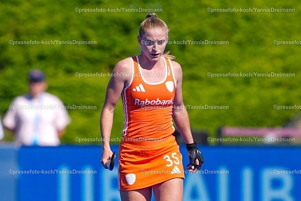 xydrx09082503017 | 09.08.2025, xydrx, Frauen EuroHockey Championship 2025, Gruppenphase, Gruppe a, Niederlande - Irland, Sparkassenpark Mönchengladbach: Pam van der Laan (NED #35)
