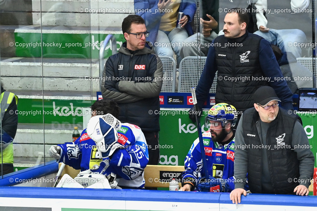 EC IDM WÄRMEPUMPEN VSV vs. MOSER MEDICAL GRAZ99ERS | #35 Joe Cannata EC VSV hängenden Kopf, , #71 Steven Strong EC VSV, Dr. Müller-Muttonen Steve-Oliver Teamdoc EC VSV, Nico Steinwender Physiotherapist EC VSV, EC IDM WÄRMEPUMPEN VSV vs. MOSER MEDICAL GRAZ99ERS, EC IDM WÄRMEPUMPEN VSV vs. MOSER MEDICAL GRAZ99ERS am 17.03.2026 in Villach (Stadthalle Villach), Austria, (Photo by Bernd Stefan)