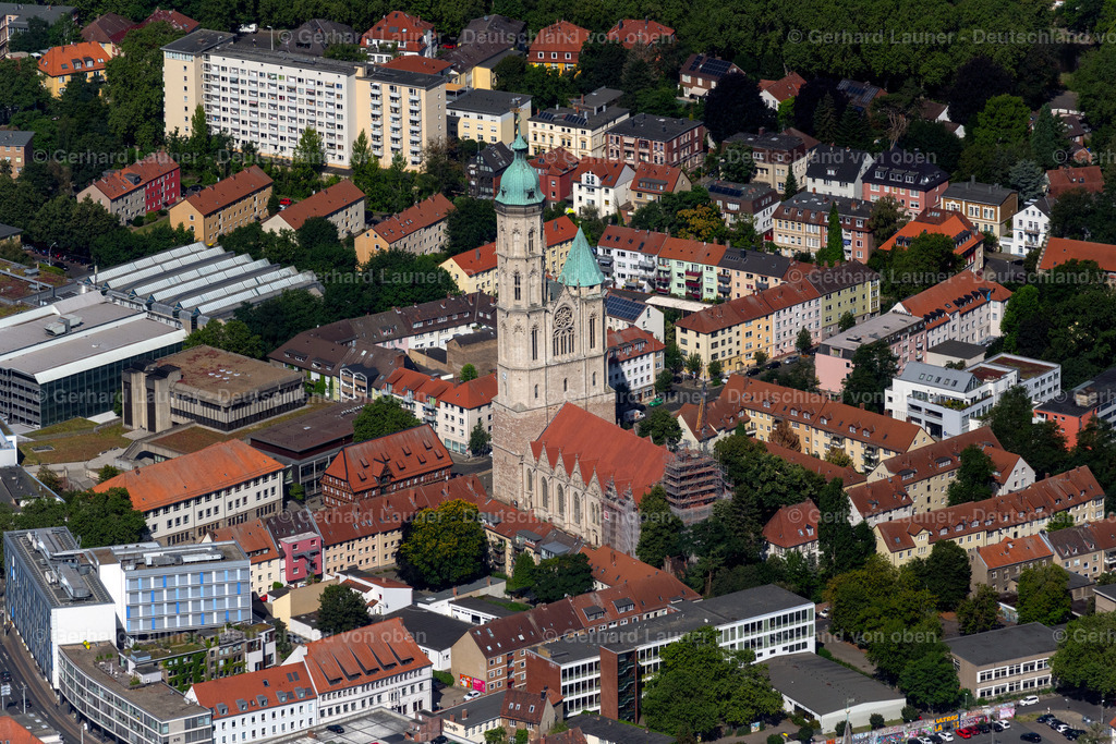 4035232 | BRAUNSCHWEIG 31.07.2020 Kirchengebäude " St. Andreaskirche " am Wollmart im Altstadt- Zentrum der Innenstadt in Braunschweig im Bundesland Niedersachsen, Deutschland. Weiterführende Informationen bei: Kirchengemeinde St. Andreas zu Braunschweig. // church building in " St. Andreaskirche " Old Town- center of downtown in Brunswick in the state Lower Saxony, Germany. Further information at: Kirchengemeinde St. Andreas zu Braunschweig. Foto: Gerhard Launer