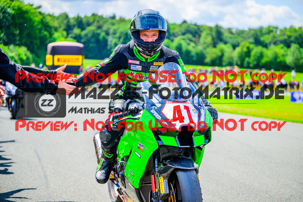 MaZZes_FotoMatrix_240728_6021986_5668 | STK