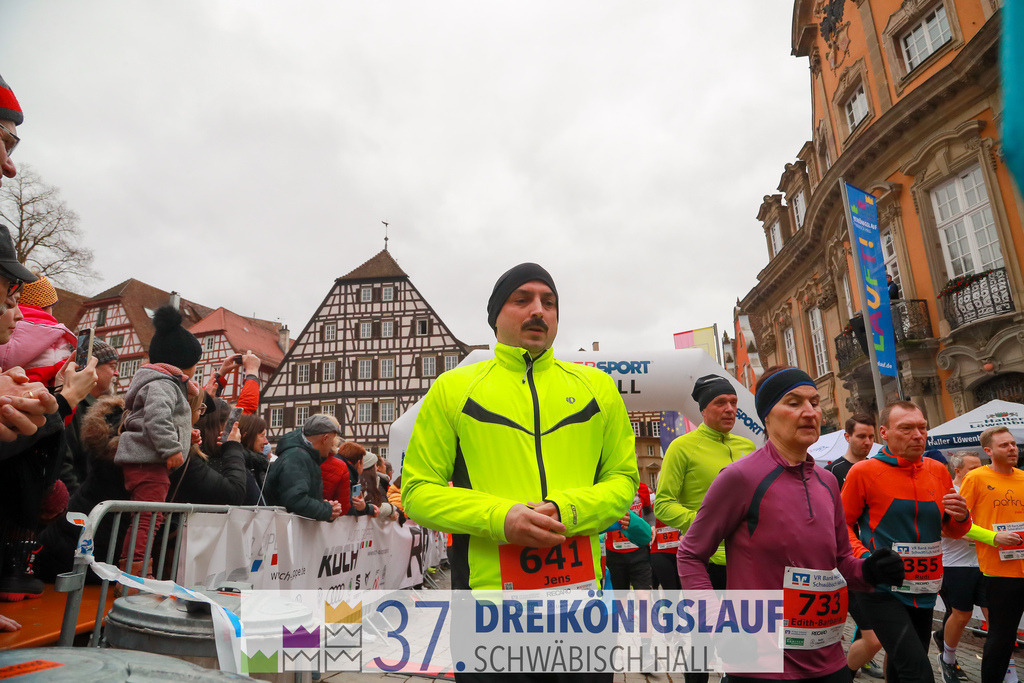 VR Bank Hauptlauf 10000m | 3 Koenigslauf 2023 - Realisiert mit Pictrs.com
