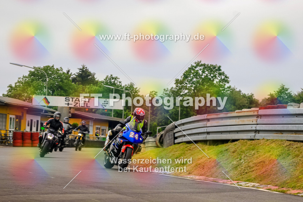 OBK-5909 | Hier findet Ihr Bilder von Touristenfahrten auf der Nürburgring Nordschleife oder von anderen Veranstaltungen die ich besucht habe. Viel Spass beim Durch Schauen 