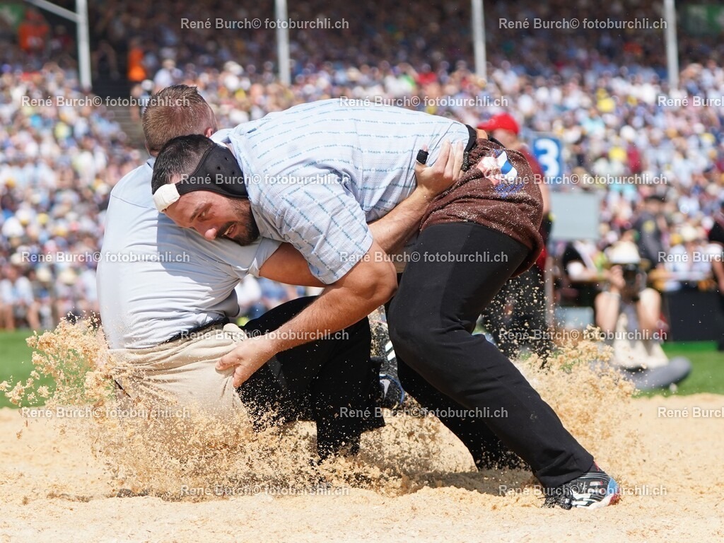 84 | René Burch leidenschaftlicher Fotograf aus Kerns in Obwalden.  Hier finden sie Sport, Landschaft und Natur Fotografie.
 - Realisiert mit Pictrs.com