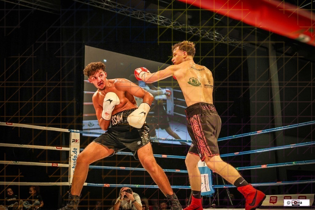 BoB 2026 Arnold vs. Faiz-49 | professionelle Sport- und Eventfotografie von Tomafocus – dynamische Bilder, emotionale Momente und hochwertige Aufnahmen für jeden Anlass. - Realisiert mit Pictrs.com