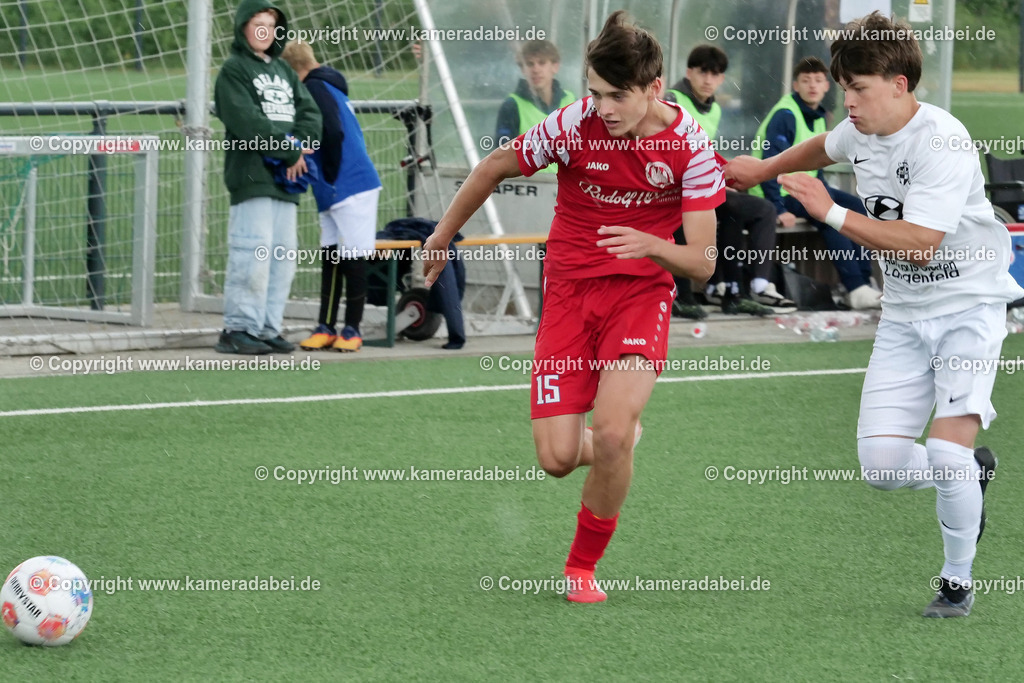 Fußball : C-Junioren : Aufstieg Regionalliga West : SUS 09 Dinslaken - Vfb 03 Hilden am 04.06.2026 in Dinslaken | Fußball : C-Junioren : Aufstieg Regionalliga West : SUS 09 Dinslaken (rotr Trikots)- Vfb 03 Hilden (weiße Trikots) am 04.06.2026 in Dinslaken - Realisiert mit Pictrs.com