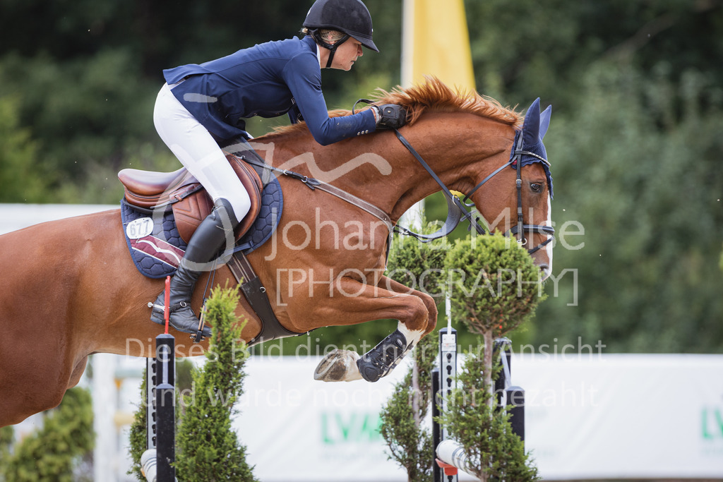 220731_BHO_ST_M2-Spr_2-723 | Deine schönsten Turniermomente als professionelle Fotos! Entdecke hochwertige Pferdesport-Fotografie im Online-Shop. Jetzt Fotos finden & bestellen!