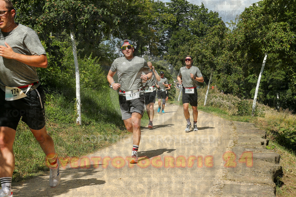 250824_1247_EX1_0519 | Sportfotografie im Rhein-Sieg Kreis, Köln, Bonn, NRW, Rheinland Pfalz, Hessen, etc. Unser Tätigkeitsfeld umfasst den Laufsport vom Volkslauf über den Marathon, Duathlon, Triathon bis zum Ultralauf wie Kölnpfad Ultra oder Schindertrail.