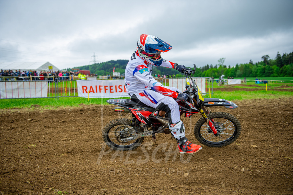 Mo (33) | Paeschuphoto Shop - Wer nicht sucht der auch nicht findet.Ob Motocrossbilder oder von einem besuchtem Spiel, Hauptsache Action. - Realisiert mit Pictrs.com
