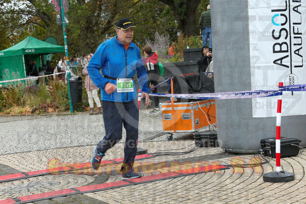 231015_1122_EX1_3930 | Sportfotografie im Rhein-Sieg Kreis, Köln, Bonn, NRW, Rheinland Pfalz, Hessen, etc. Unser Tätigkeitsfeld umfasst den Laufsport vom Volkslauf über den Marathon, Duathlon, Triathon bis zum Ultralauf wie Kölnpfad Ultra oder Schindertrail.