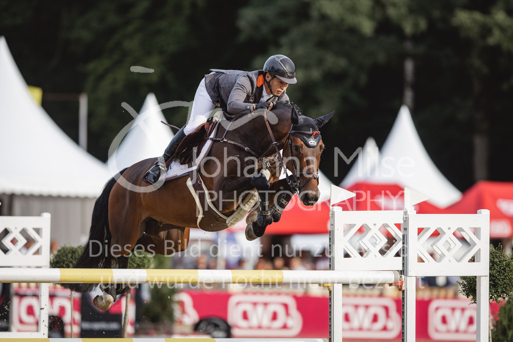 230903_HKM-BCH_Finale6j-146 | Deine schönsten Turniermomente als professionelle Fotos! Entdecke hochwertige Pferdesport-Fotografie im Online-Shop. Jetzt Fotos finden & bestellen!