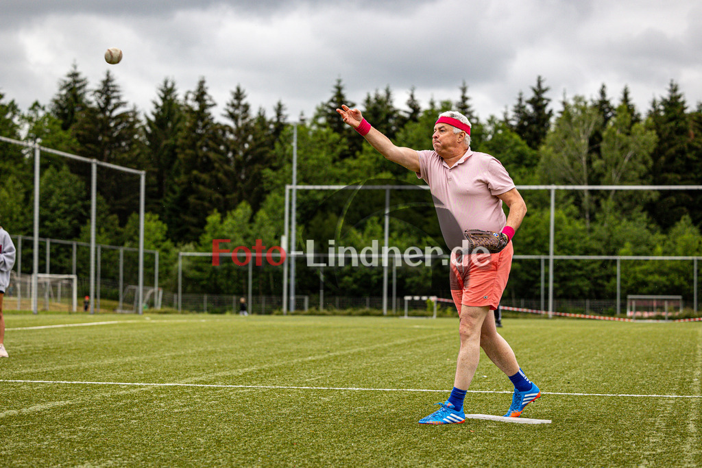 Stadtmeisterschaft Baseball Penzberg | Stadtmeisterschaft Baseball Penzberg, Stadtmeisterschaft Baseball Penzberg, 20240615,,2024-06-15 in Penzberg (Nonnenwaldstadion)Copyright: WolfgangxLindner www.foto-lindner.de