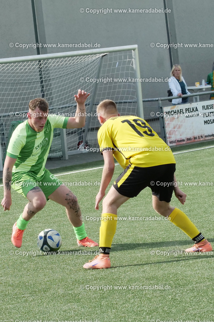 Fußball : Bezirksliga : SV 08/29 Friedrichsfeld - Borusia Veen am 10.05.2026 in Voerde Friedrichsfeld | Fußball : Bezirksliga : SV 08/29 Friedrichsfeld - Borusia Veen am 10.05.2026 in Voerde Friedrichsfeld - Realisiert mit Pictrs.com
