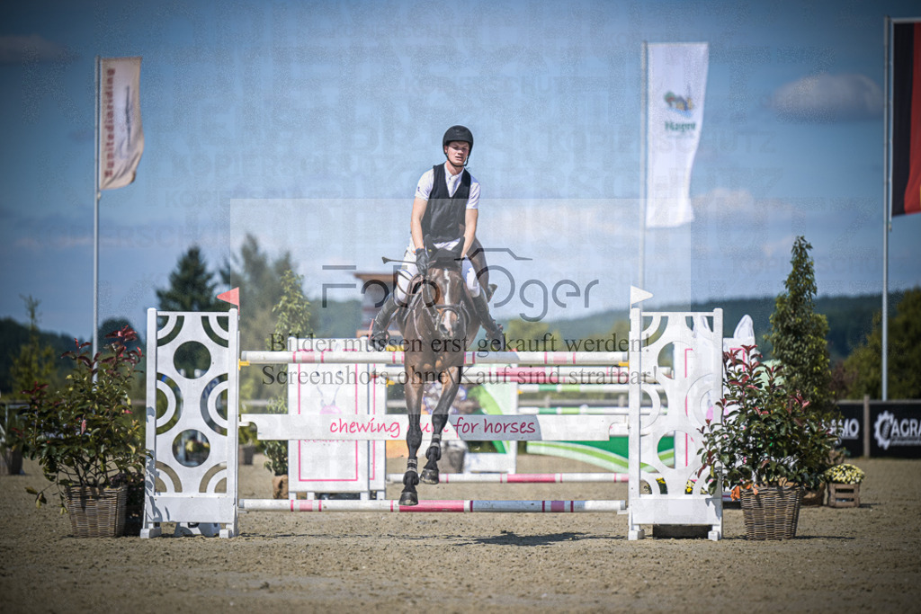 DOS_4233 | Entdecke hochwertige Reitturnierfotos von Foto Oger. Professionell, emotional und authentisch – jetzt Lieblingsmomente im Shop bestellen.Deutschlandweite Turnierfotografie. - Realisiert mit Pictrs.com