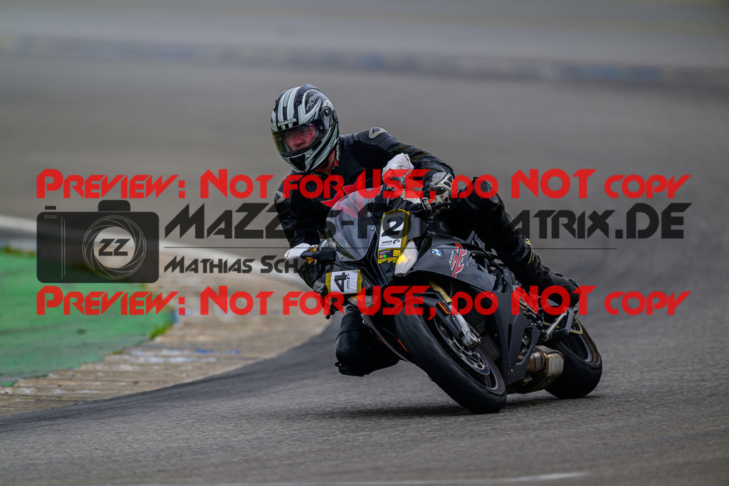 MaZZes_Fotomatrix_20240923_6007705_6806 | GELB