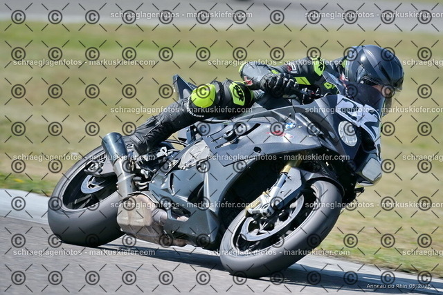 26BT02-0978 | markuskiefer.com - Realisiert mit Pictrs.com