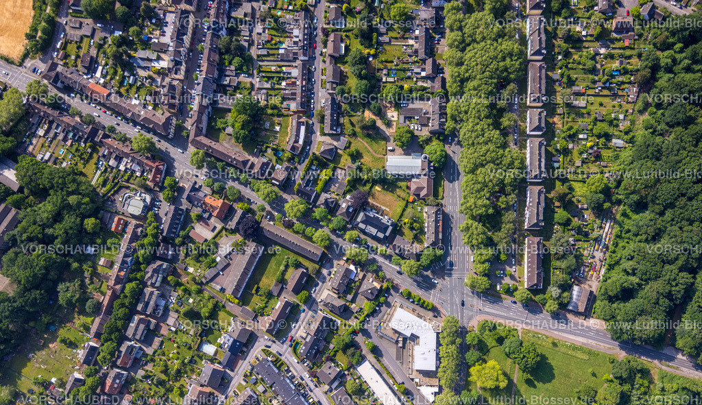 Recklinghausen220501314 | Luftbild der ehemaligen Trabrennbahn Recklinghausen mit angrenzender Blitzkuhlenstraße,  Hillerheide, Recklinghausen, Ruhrgebiet, Nordrhein-Westfalen, Deutschland