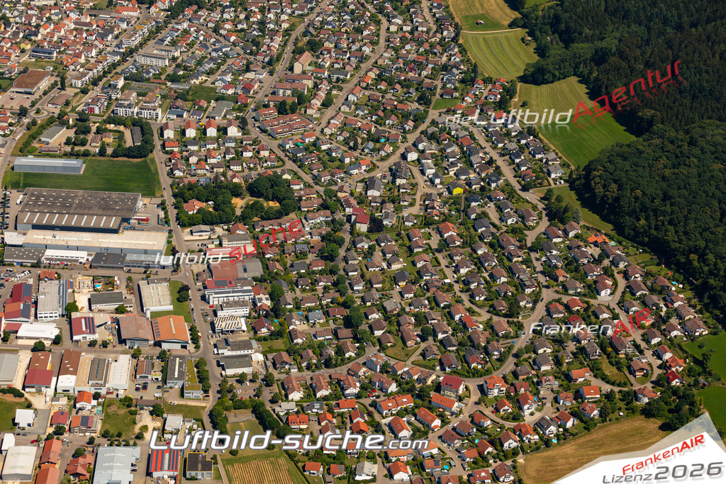 Aktuelles Luftbild von  Donzdorf - Die Luftaufnahme wurde 2022 mittels UL-Flugzeug erstellt ( keine Drohne ) - hochauflösende Kamera-Systeme von  Canon -Beste Qualität - Für grossformatige Ausdrucke geeignet. Die Geschenkidee !