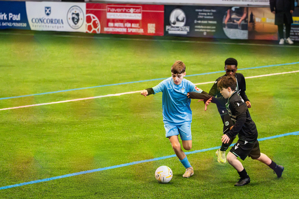 _BLR8776 | Professionelle Fußball- und Sportfotografie. Spielbilder online ansehen und kaufen – Einzelbilder oder komplette Galerien in hoher Qualität. - Realisiert mit Pictrs.com