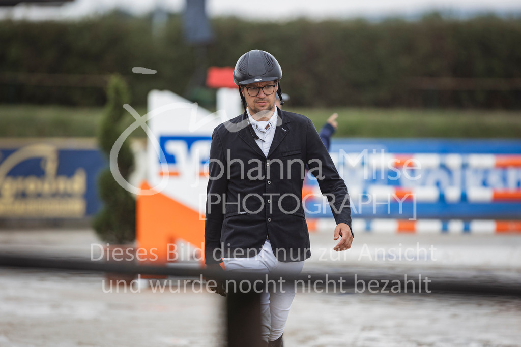 240630_LüPfSpTa_2PhM1-Spr-100 | Deine schönsten Turniermomente als professionelle Fotos! Entdecke hochwertige Pferdesport-Fotografie im Online-Shop. Jetzt Fotos finden & bestellen!