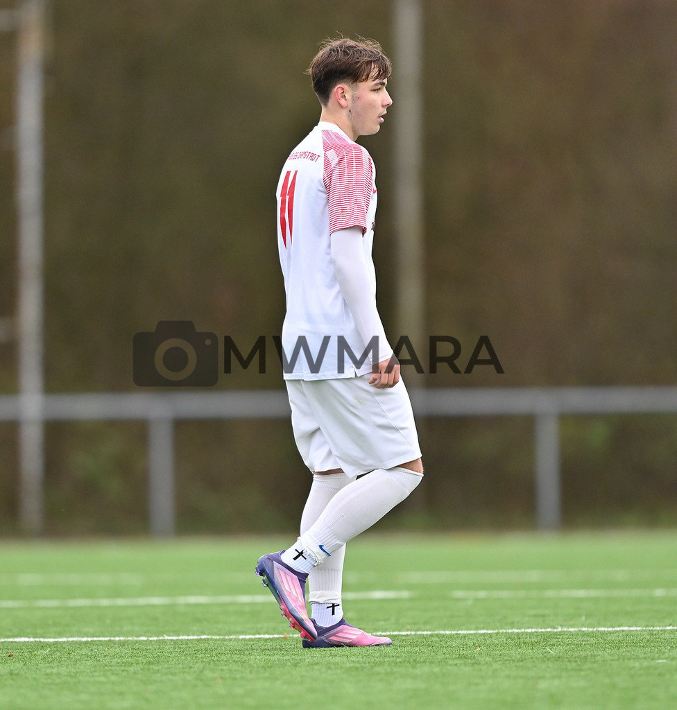 Fussball I Herren I Saison 2025-2026 I Bundesliga I 6. Spieltag I Eintracht Frankfurt - FC Bayern München  | MWMARA - Realisiert mit Pictrs.com