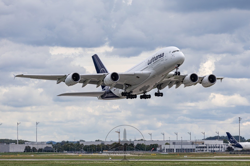 A388-D-AIMK-LH410-Lufthansa-MUC-JFK-20230923-1-TPAI-sharpen-enhance-2x | Browse breathtaking aviation photography and order high-quality prints from AviatoRay's gallery. Perfect for enthusiasts and collectors. - Realisiert mit Pictrs.com