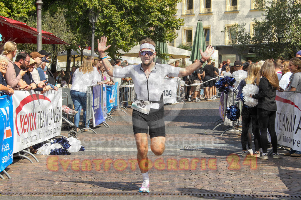 250824_1437_EV4_2006 | Sportfotografie im Rhein-Sieg Kreis, Köln, Bonn, NRW, Rheinland Pfalz, Hessen, etc. Unser Tätigkeitsfeld umfasst den Laufsport vom Volkslauf über den Marathon, Duathlon, Triathon bis zum Ultralauf wie Kölnpfad Ultra oder Schindertrail.