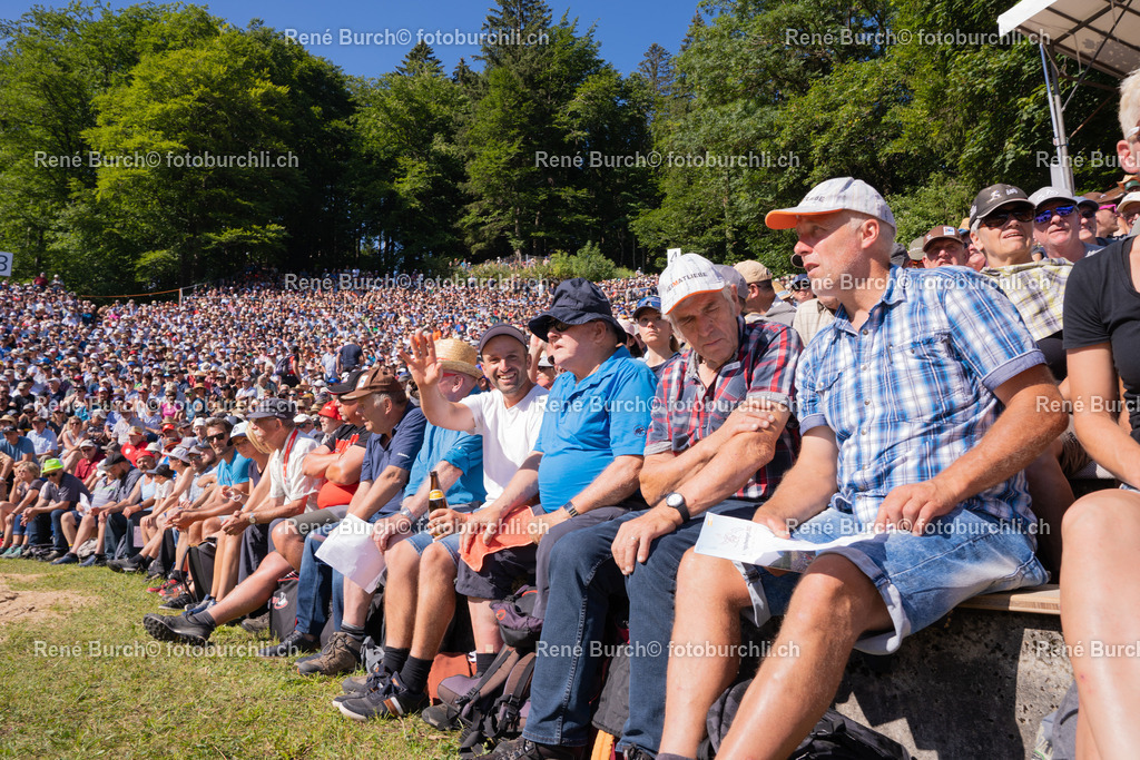 DSC06909-3 | René Burch leidenschaftlicher Fotograf aus Kerns in Obwalden.  Hier finden sie Sport, Landschaft und Natur Fotografie.
 - Realisiert mit Pictrs.com