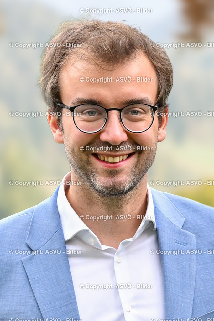 Conrad Miller_ASVÖ NÖ-2 | 19.10.2024, Aigen im Ennstal, AUT, ASVÖ, Porträt Bilder Bundesvorstandsitzung 2024 im Imlauer Hotel Schloss PichlarnConrad Miller ©ASVÖ / Harald Dostal  - Realisiert mit Pictrs.com
