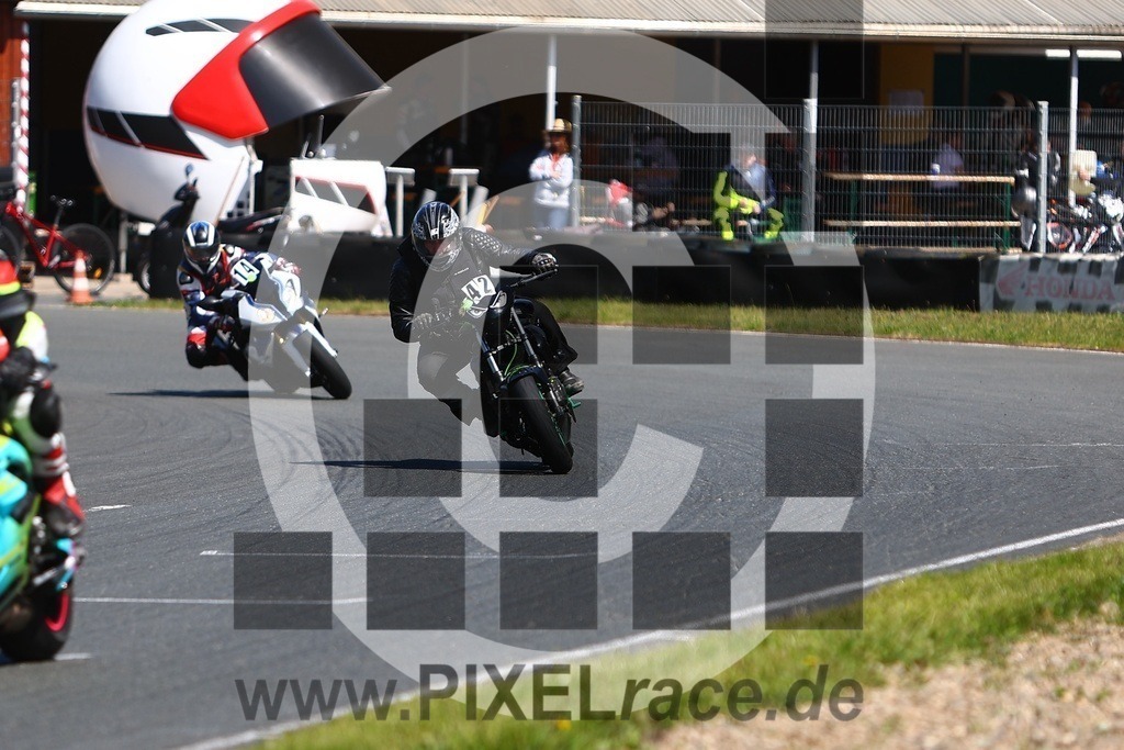 0014-20250511_03078 | Schöne Erinnerungen an spannende Momente - das festzuhalten ist unser Job. PIXELrace.de ist seit 2003 auf den Rennstrecken Europas unterwegs um die Action draußen beim Fahren und die wunderbare Stimmung imm Fahrerlager für euch einzufangen.