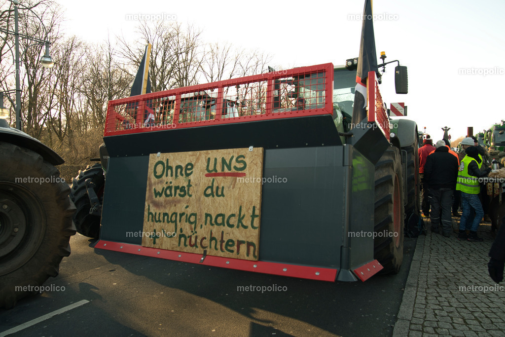 Bauernprotest Berlin am 8. Januar 2024 (4) | Metropolico