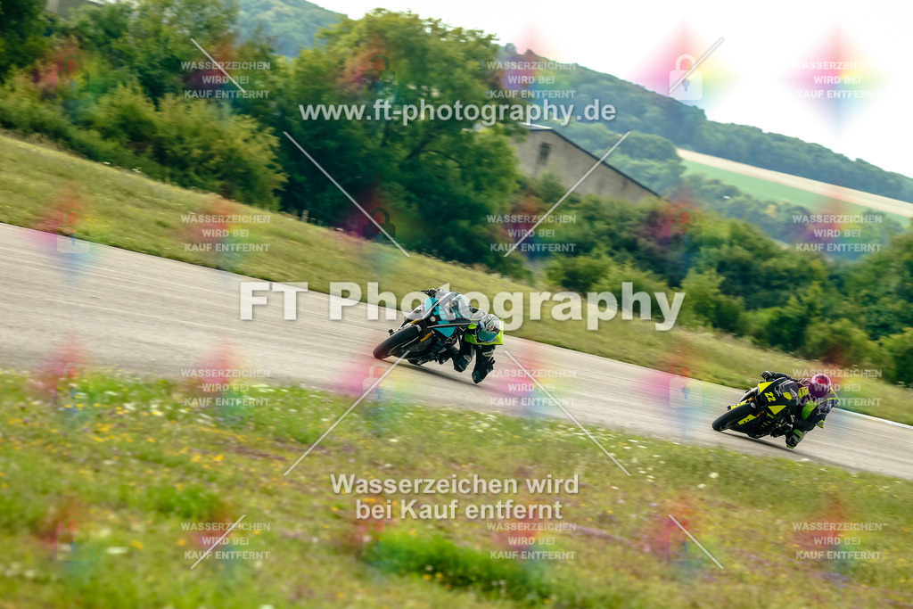 Chambley Juli-3362 | Hier findet Ihr Bilder von Touristenfahrten auf der Nürburgring Nordschleife oder von anderen Veranstaltungen die ich besucht habe. Viel Spass beim Durch Schauen 